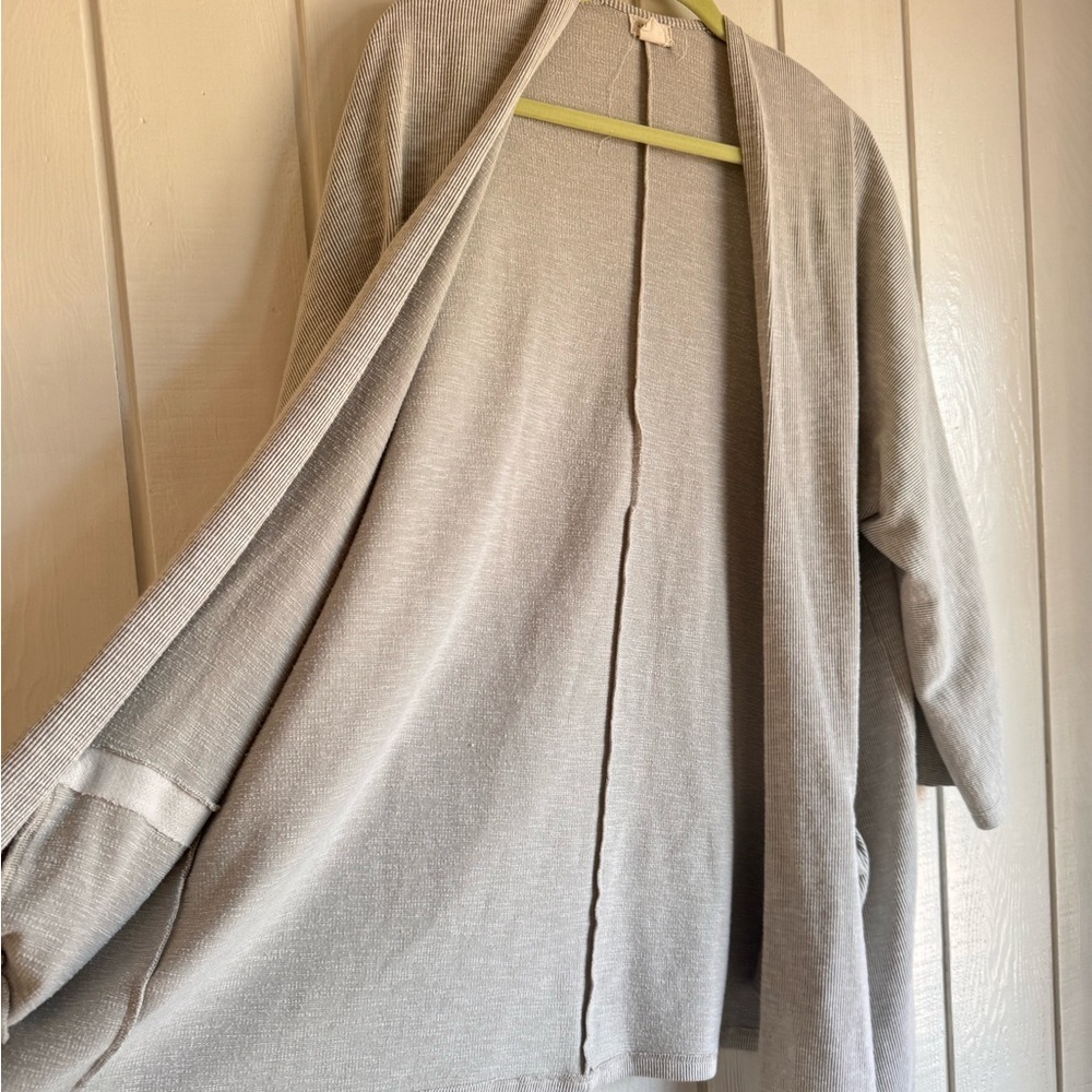 DONNI. Light Gray Ribbed Cardigan - Picture 5 of 6